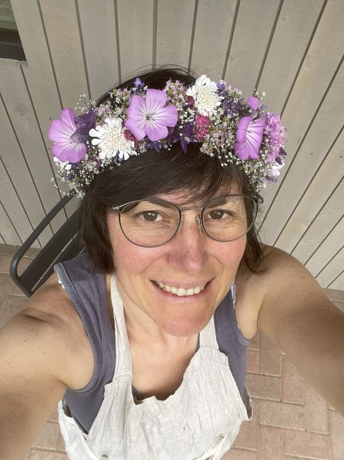 blumige Haarkränze und natrürlicher Körperschmuck gestalten